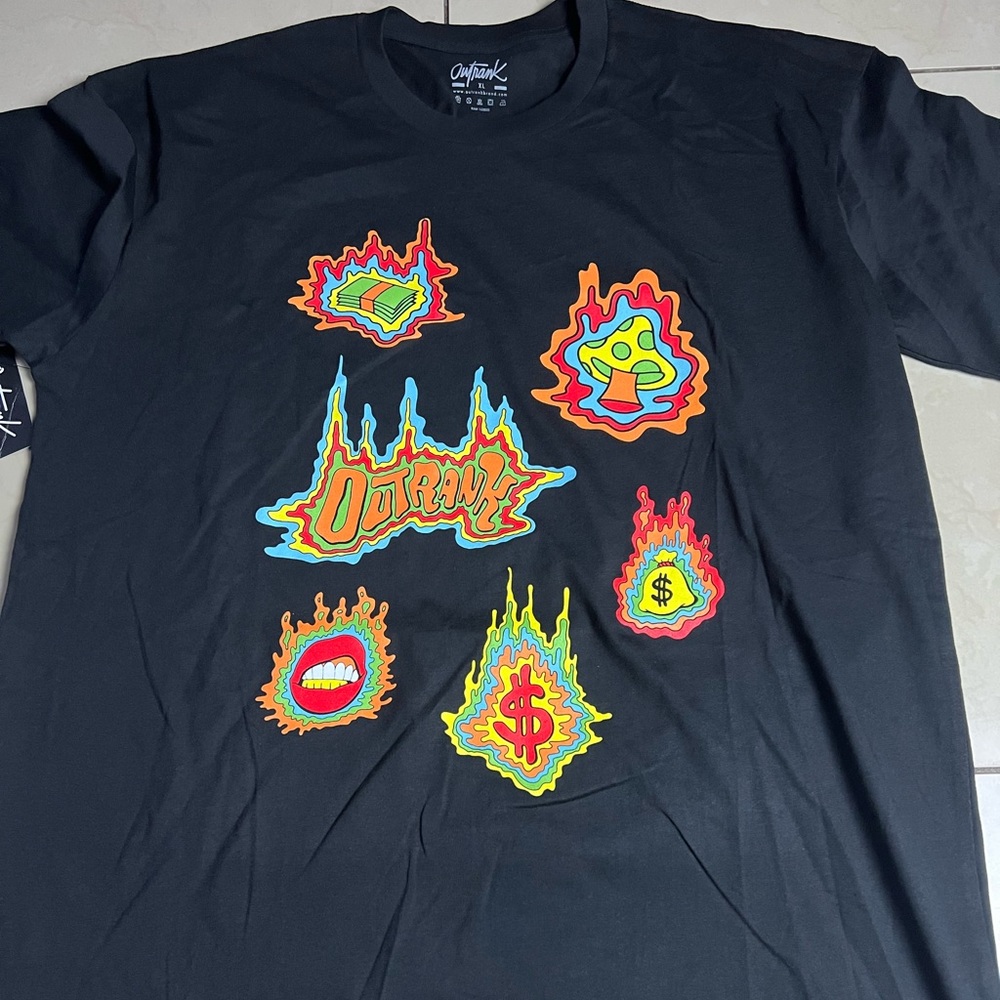 Outrank shirt